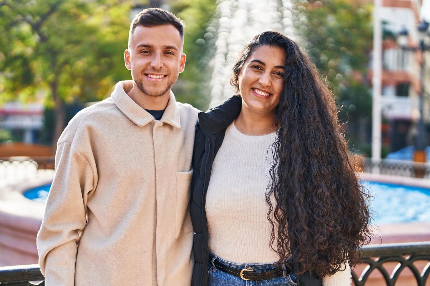 Dicas práticas para exibir um sorriso radiante em suas fotos pós-relacionamento Dicas práticas para exibir um sorriso radiante em suas fotos pós-relacionamento