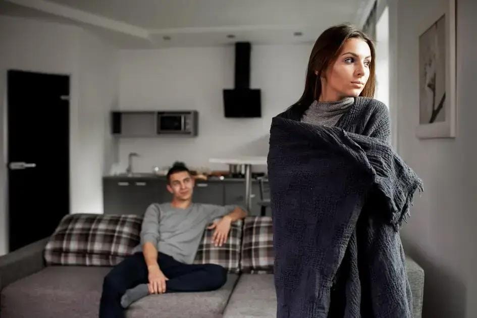 Sinais de que seu ex realmente te esqueceu Sinais de que seu ex realmente te esqueceu